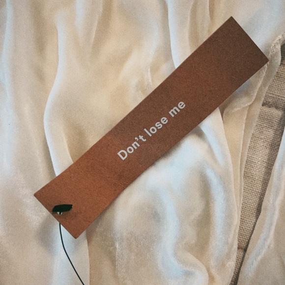 Reformation Cam Velvet Top Size S White - Picture 6 of 9